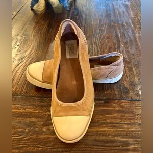 UGG Women's Tan and Cream Casual Shoes